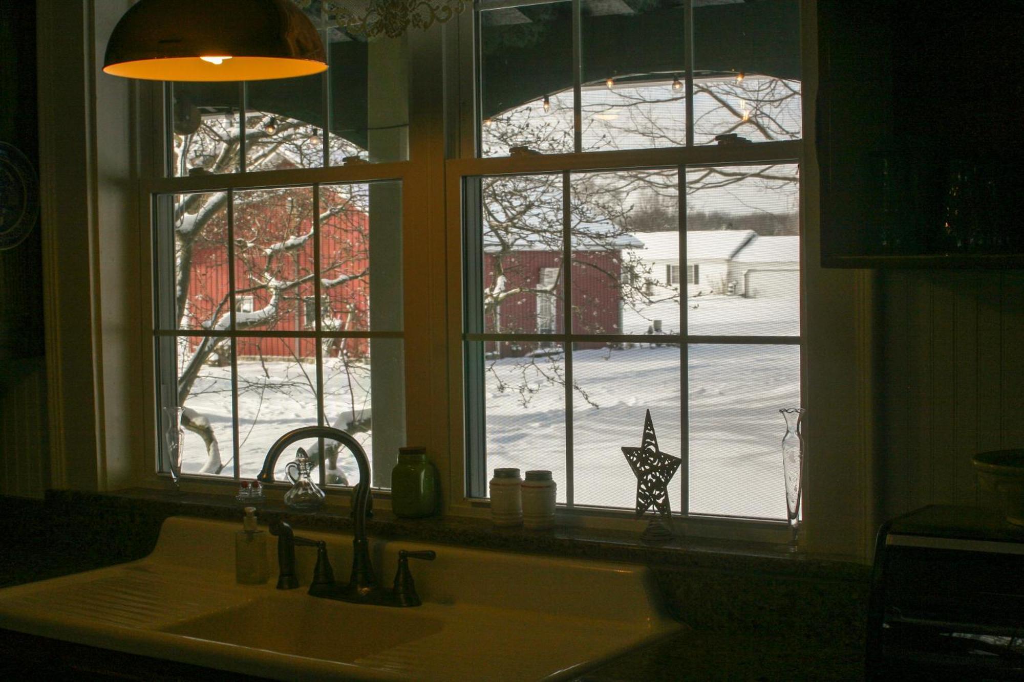 Sutton Farm Bed And Breakfast Granger Exterior photo